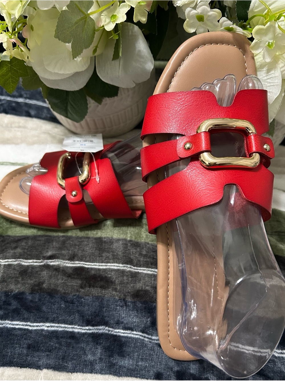 NWT Time & Tru Women’s Red Slide Sandals with Gold Buckle Size 10